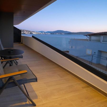 Yacht Premium Hotel Saranda Zewnętrze zdjęcie