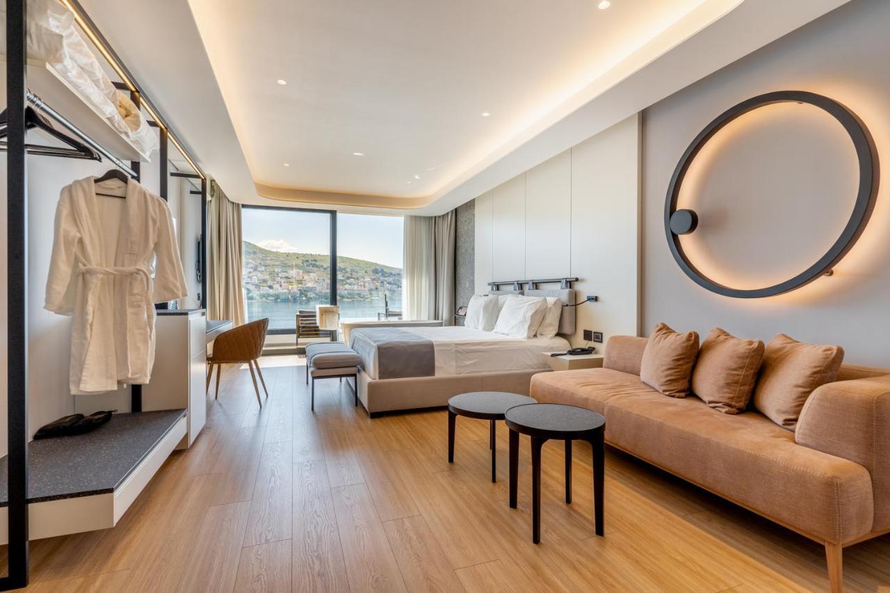 Yacht Premium Hotel Saranda Zewnętrze zdjęcie