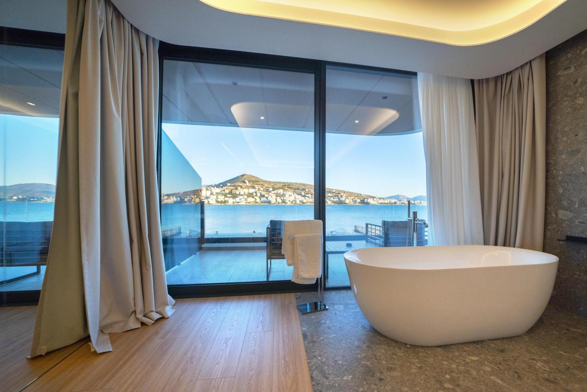 Yacht Premium Hotel Saranda Zewnętrze zdjęcie