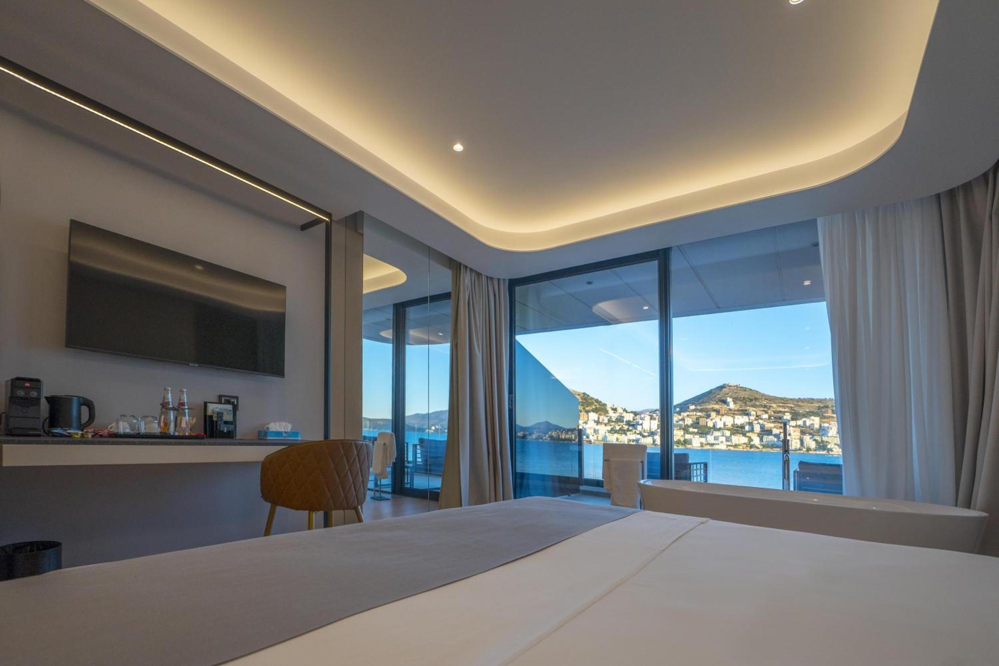 Yacht Premium Hotel Saranda Zewnętrze zdjęcie