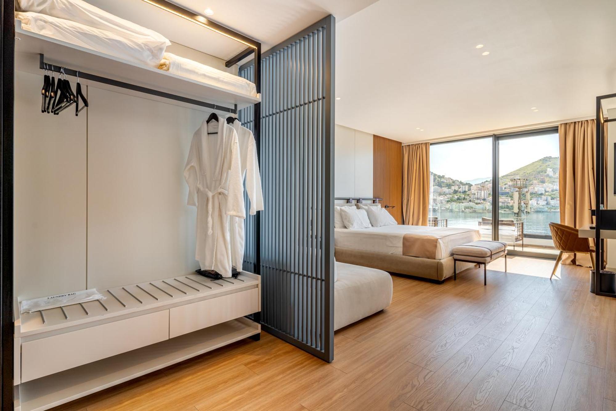 Yacht Premium Hotel Saranda Zewnętrze zdjęcie