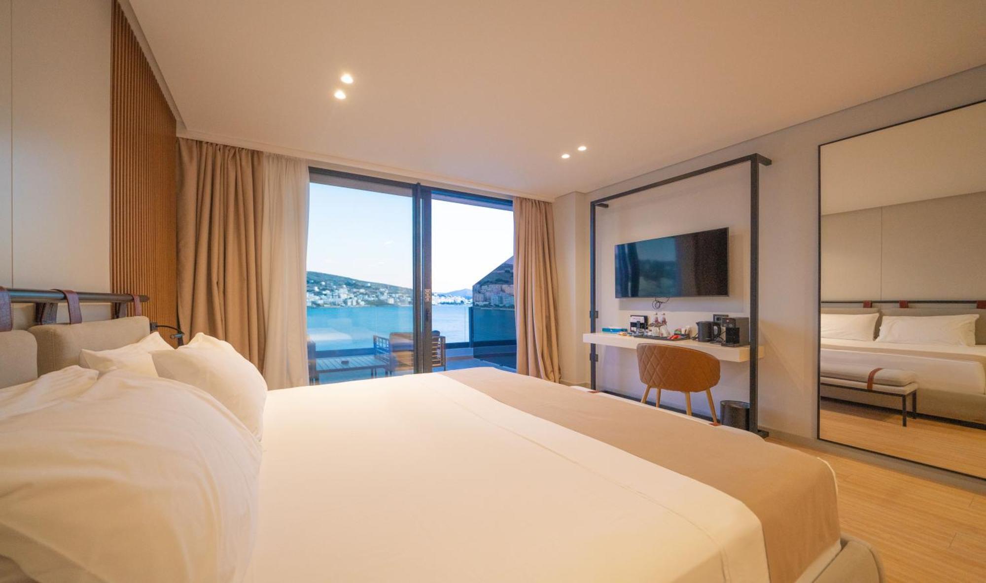 Yacht Premium Hotel Saranda Zewnętrze zdjęcie